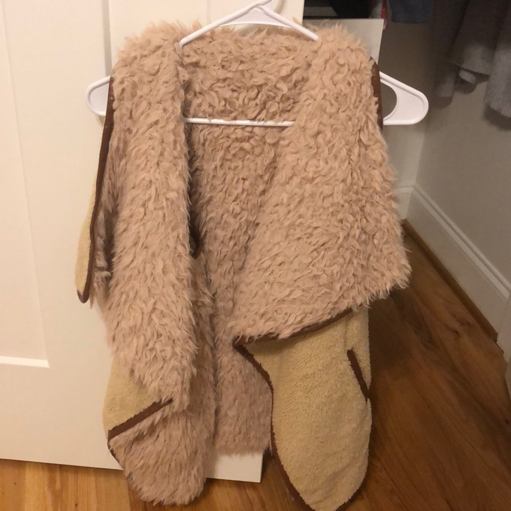 VEST